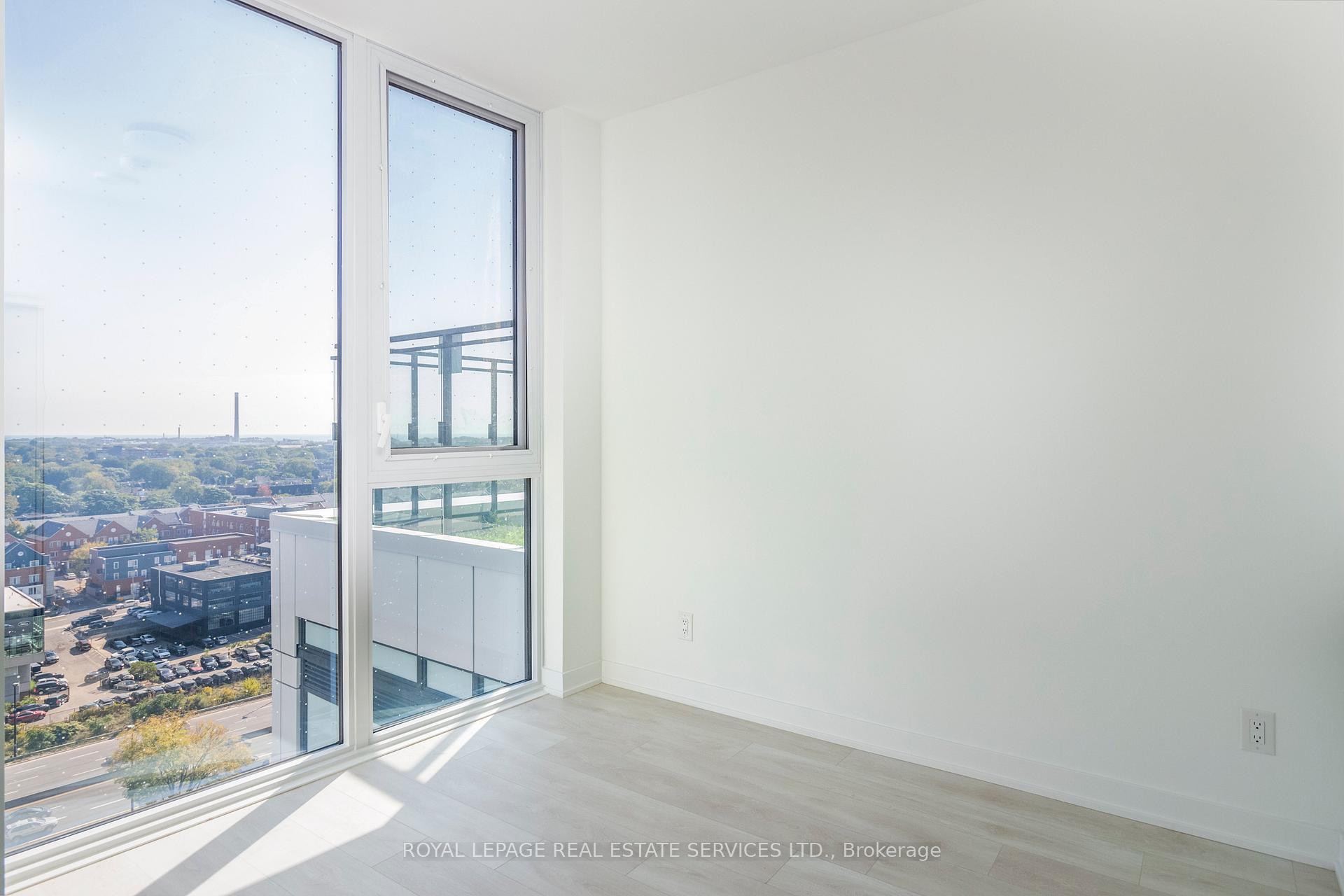 2 Bedrooms Condo at 5 Defries, Toronto For sale