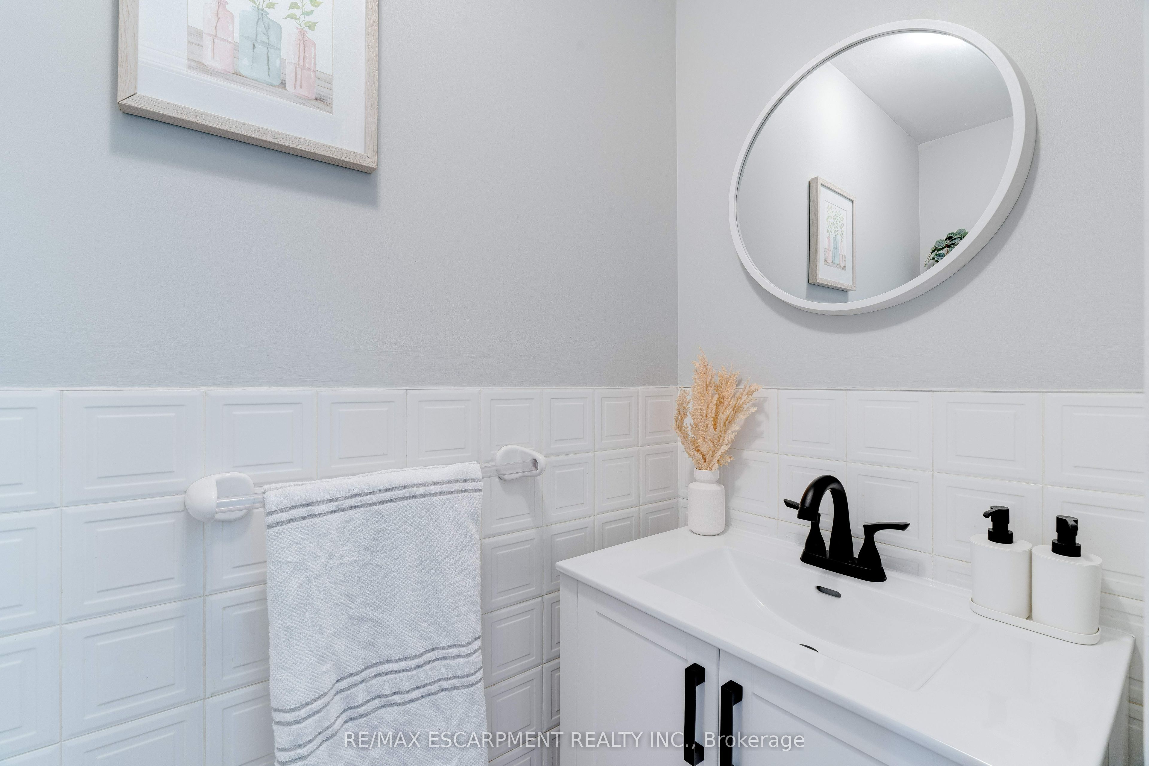 386 Highland Road W, #31