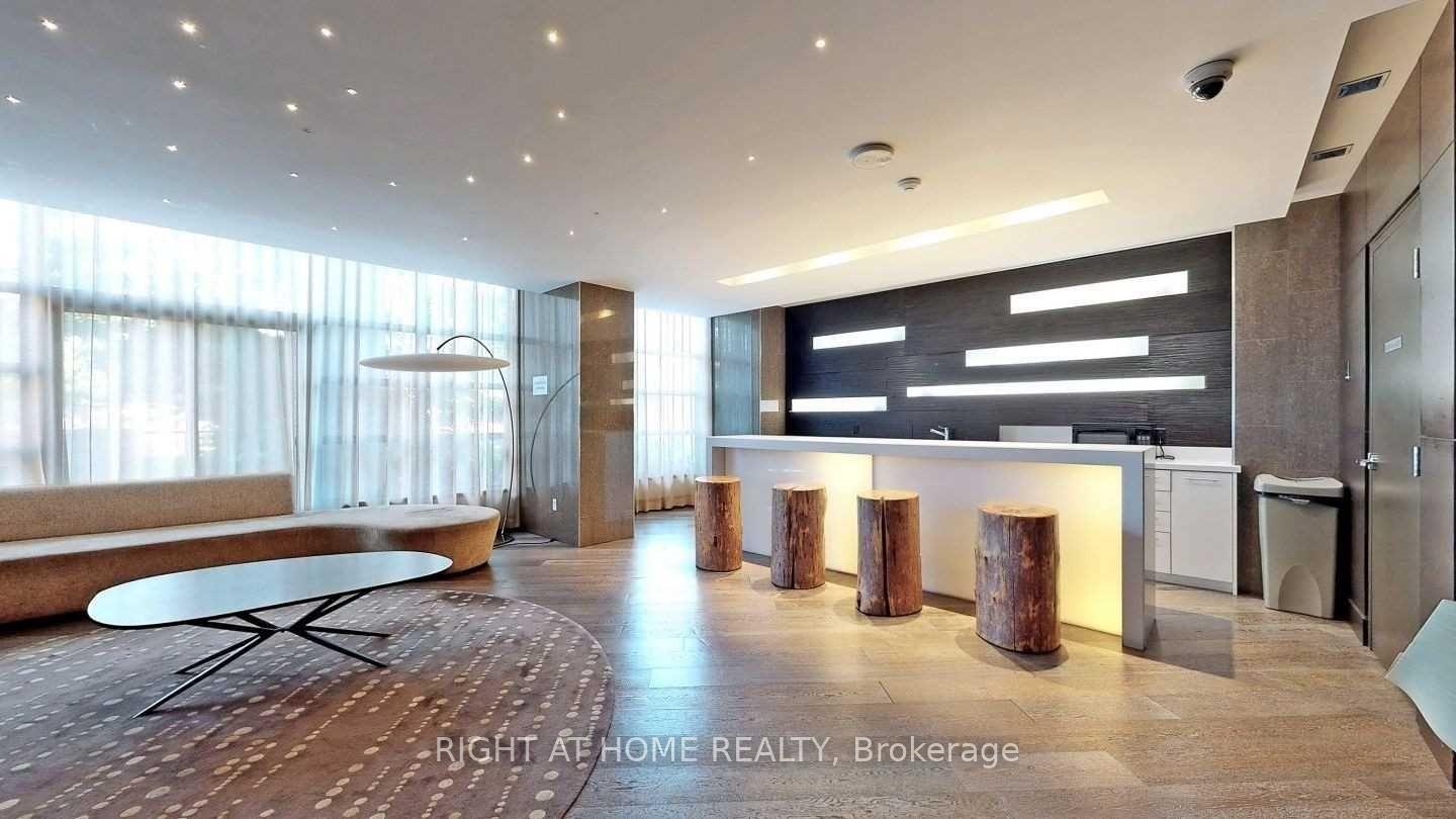 3 Bedrooms Condo at 35 Brian Peck, Toronto For sale