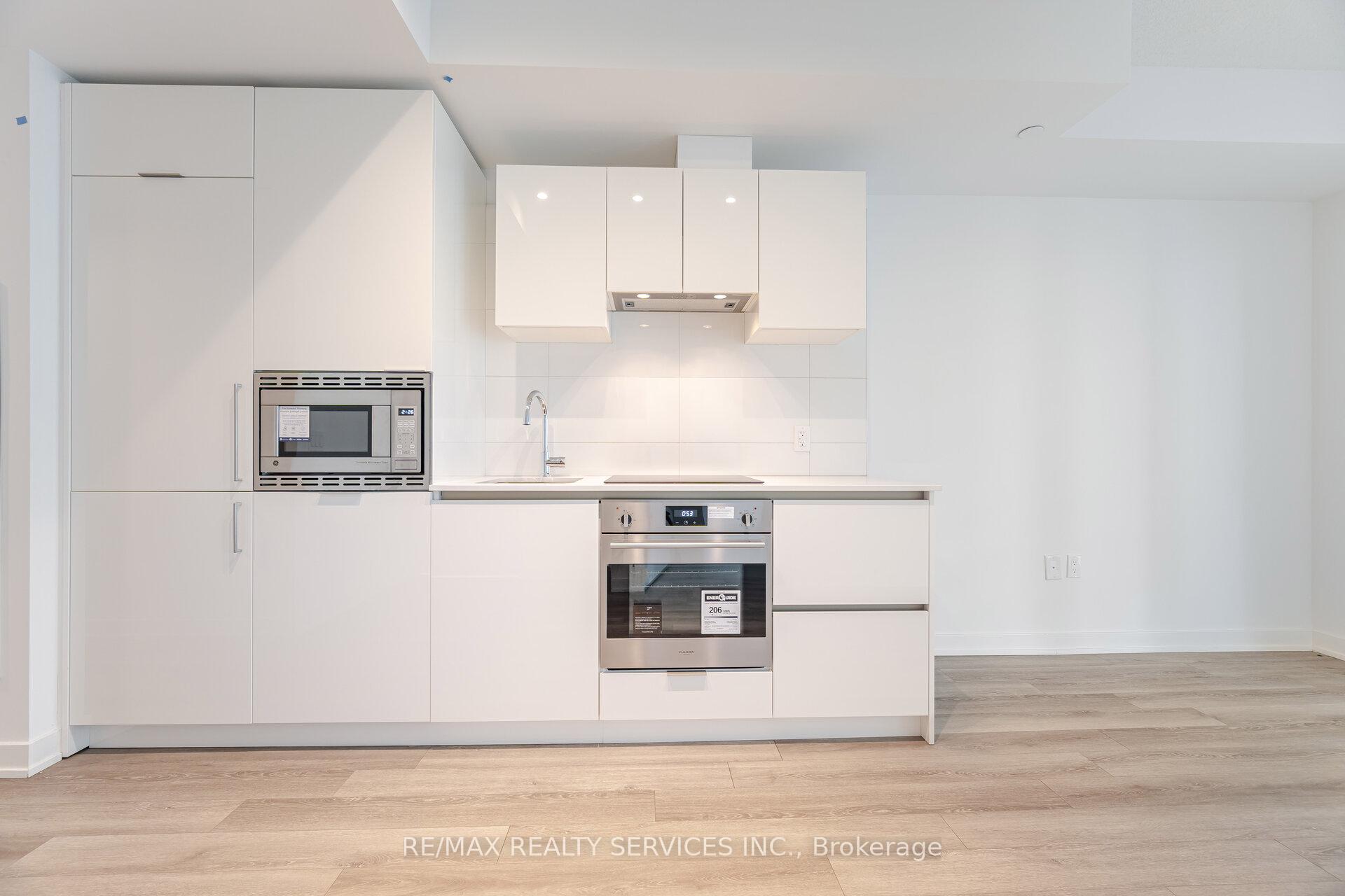 1 Bedroom Condo at 230 Simcoe, Toronto For sale