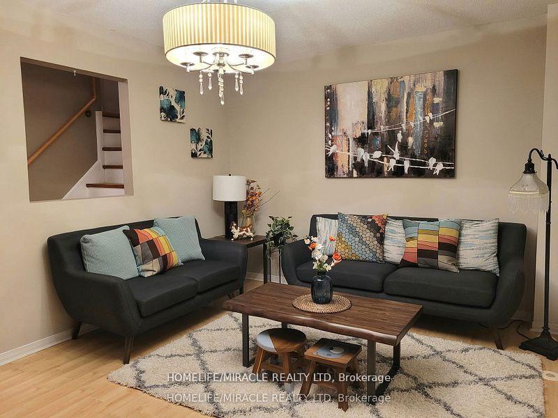 4 Bedrooms Condo at 22 Exchequer, Toronto For sale