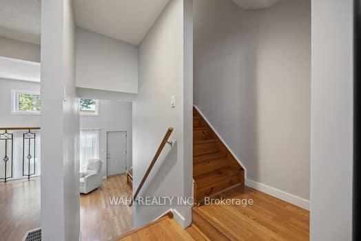 4 Bedrooms Condo at 3175 KIRWIN,  Mississauga For sale