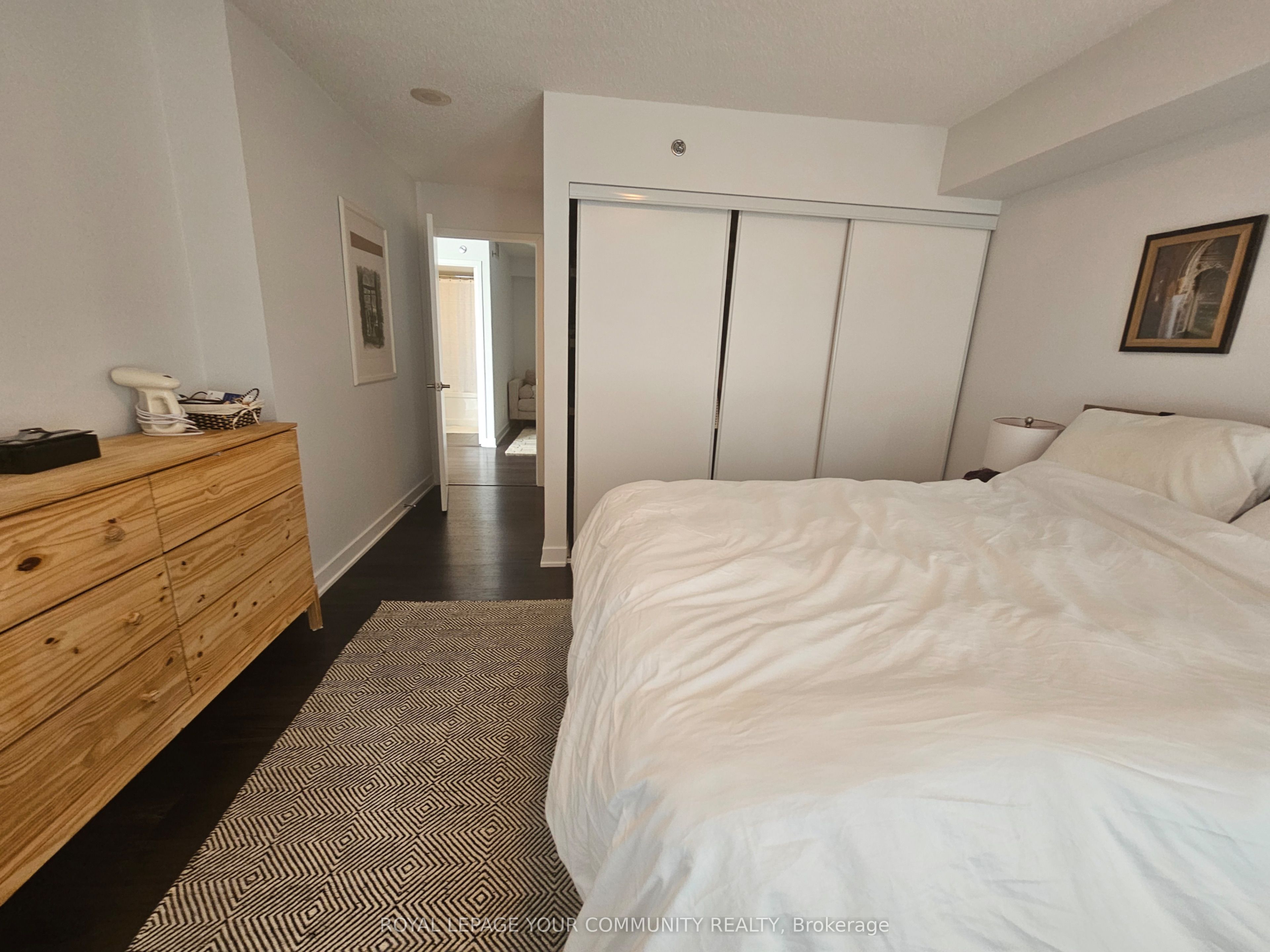 11 Superior Avenue, #406