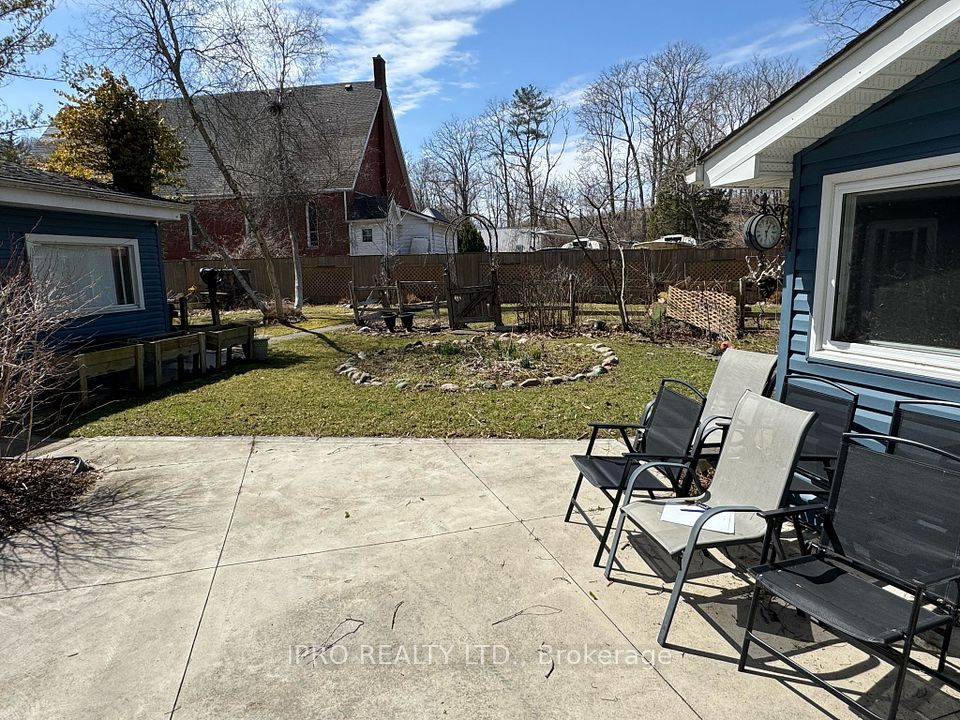329 George Street, Central Elgin, ON N5L 1C5