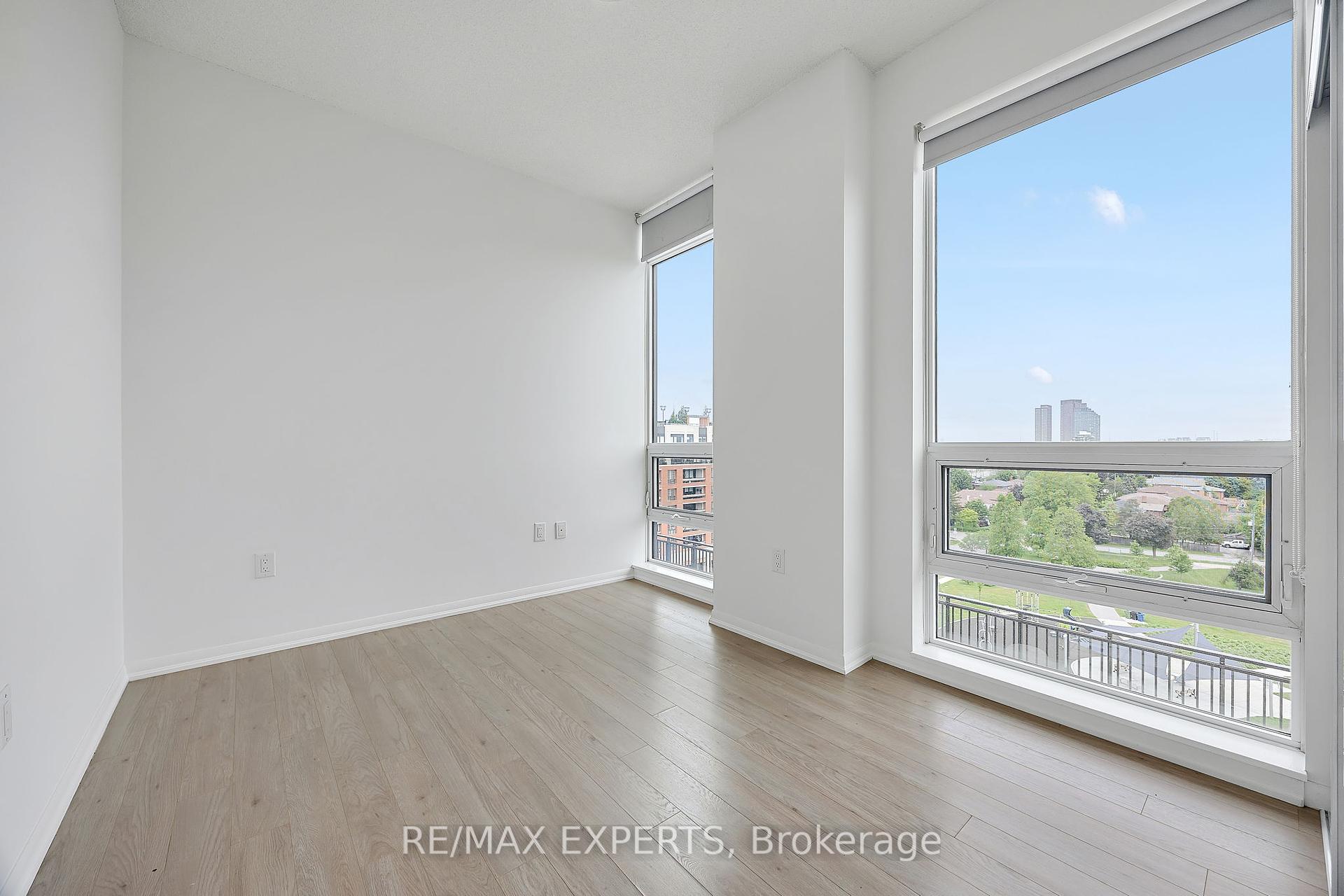 3 Bedrooms Condo at 36 Via Bagnato, Toronto For sale
