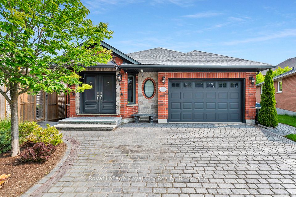 18 Whitetail Court, Guelph, ON N1L 1H6