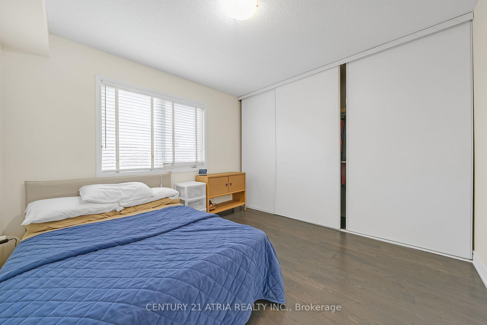 3 Bedrooms Condo at 9526 Sheppard,  Toronto For sale