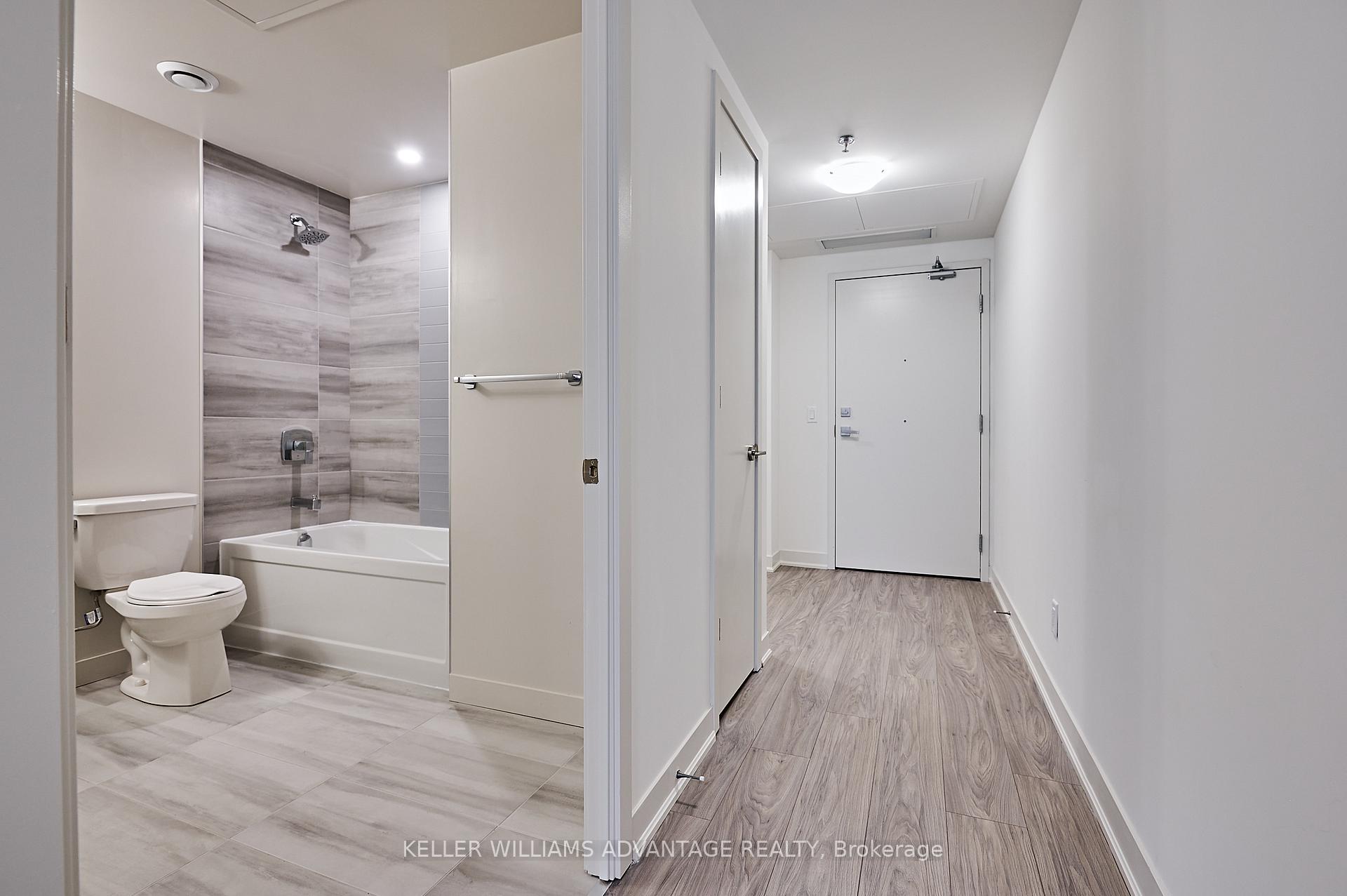 2 Bedrooms Condo at 90 Glen Everest,  Toronto For sale