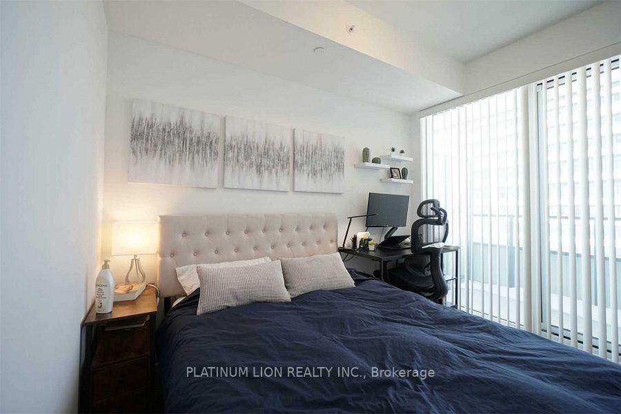 1 Bedroom Condo at 20 Shore Breeze, Toronto For sale