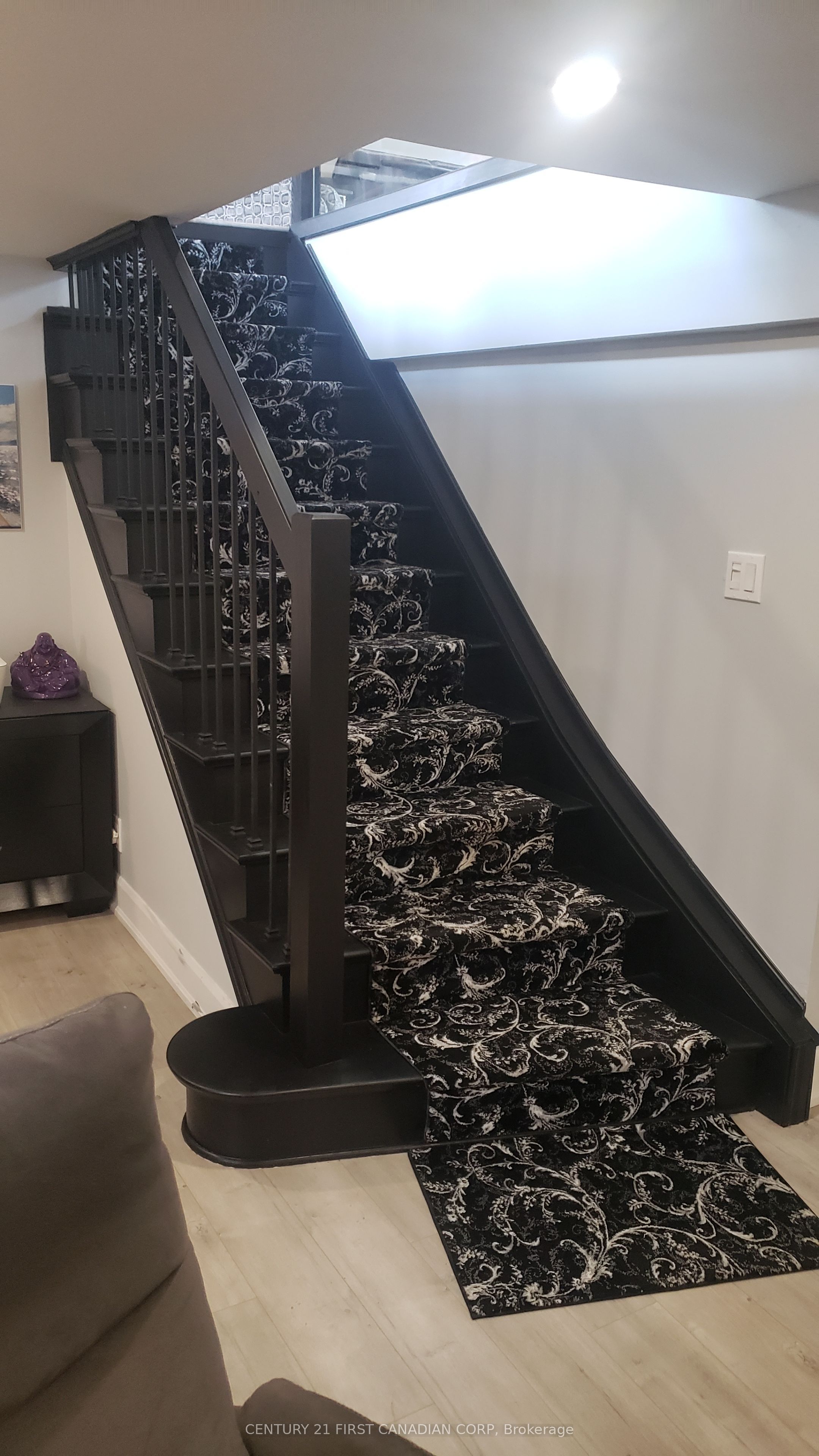 82 Queenston Crescent