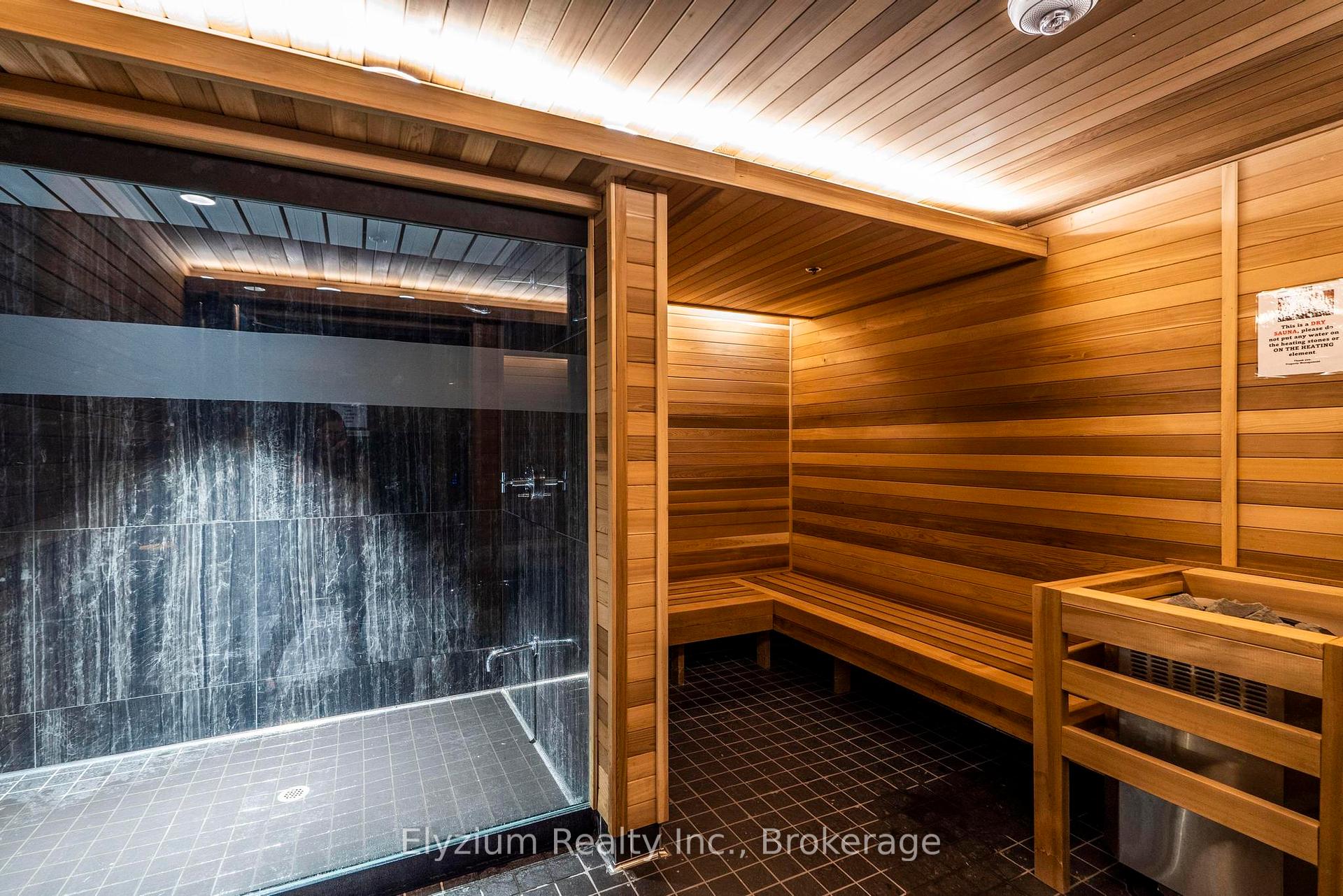 2 Bedrooms Condo at 2221 Yonge, Toronto For sale