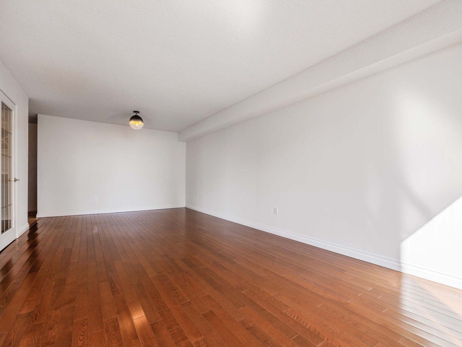 5640 Yonge Street 608
