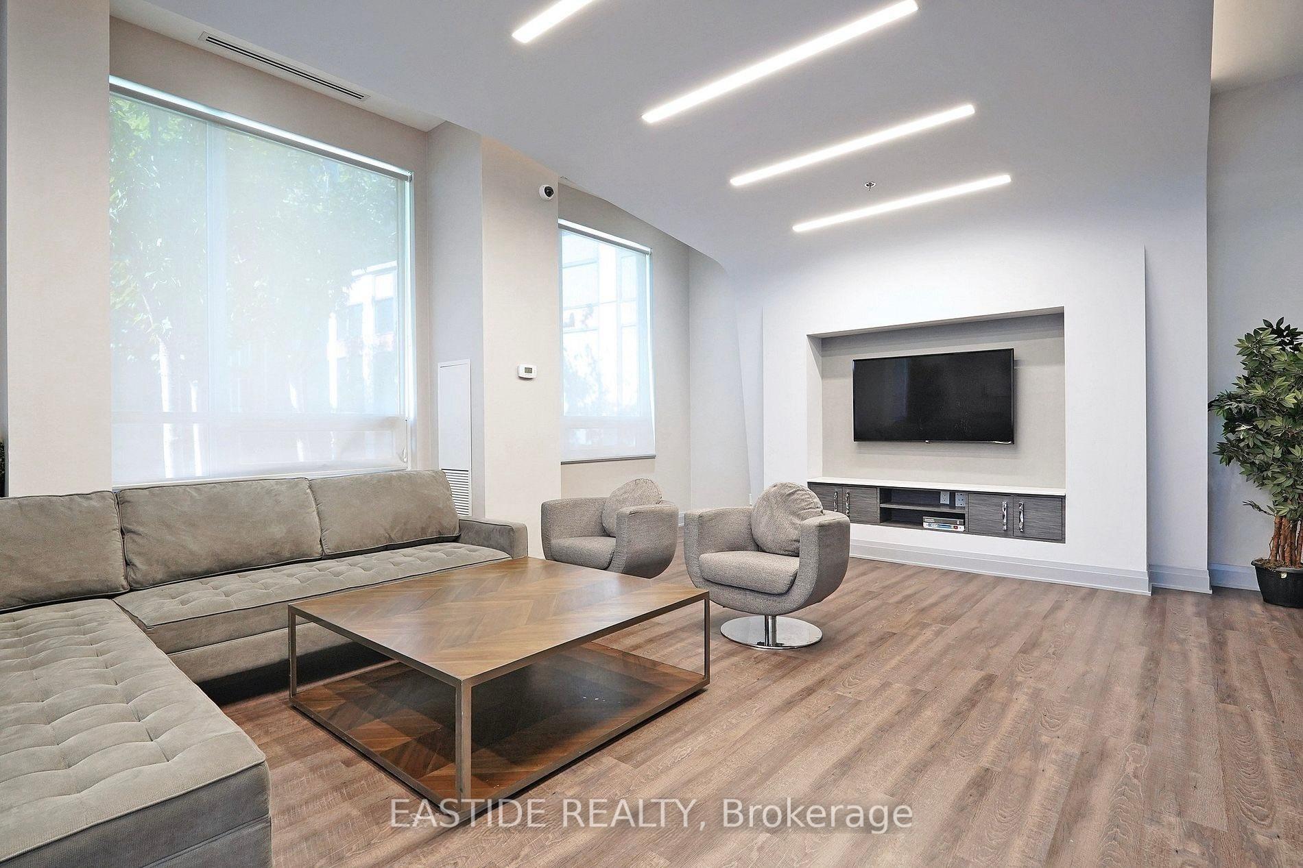 3 Bedrooms Condo at 185 Bonis, Toronto For sale