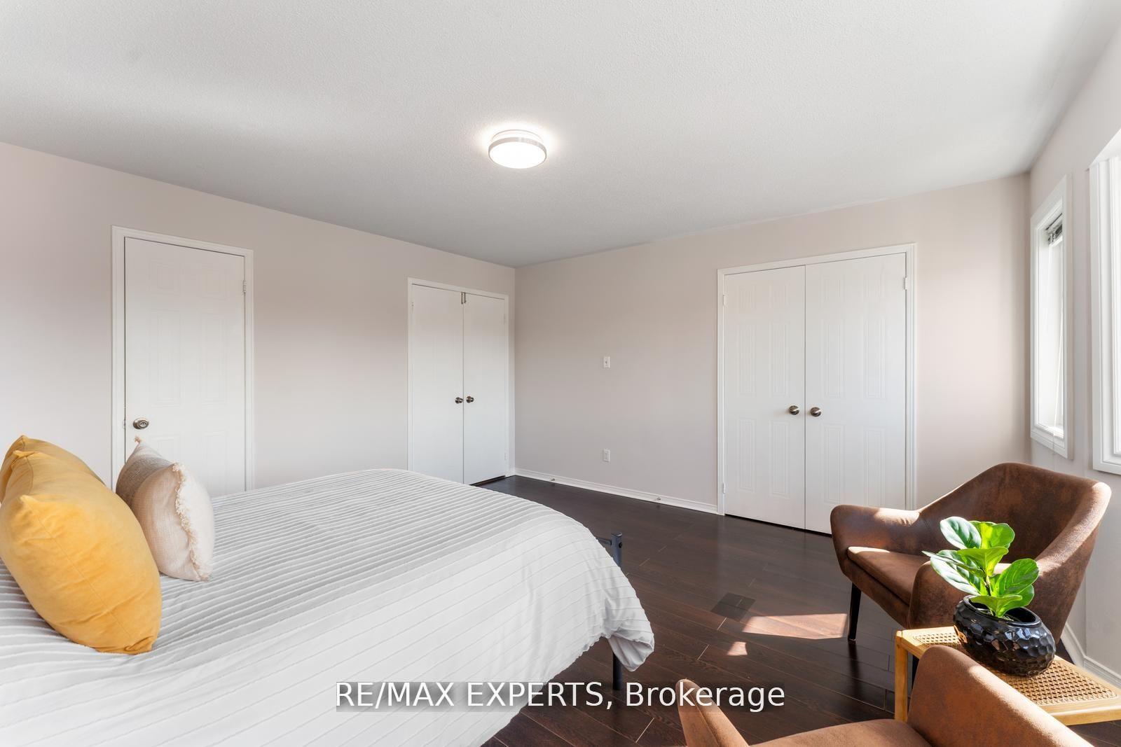 5 Bedrooms Condo at 1484 Torrington, Mississauga For sale