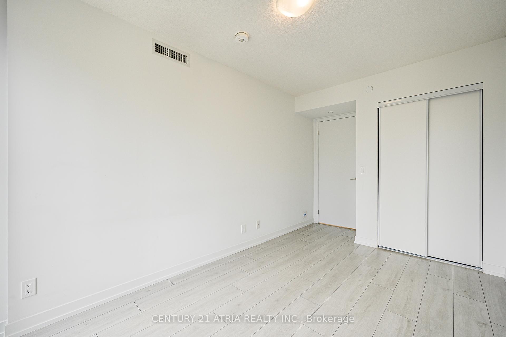 2 Bedrooms Condo at 60 Shuter, Toronto For sale