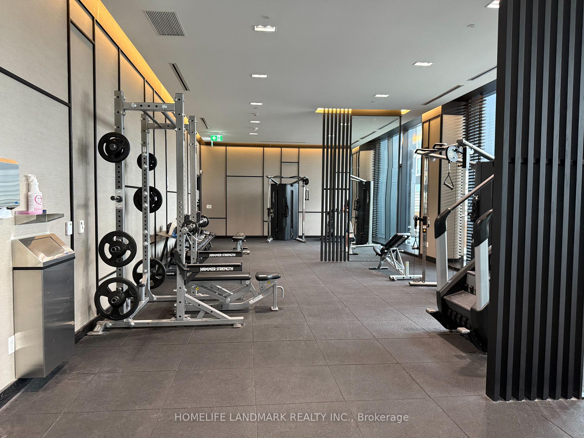2 Bedrooms Condo at 501 Yonge, Toronto For sale