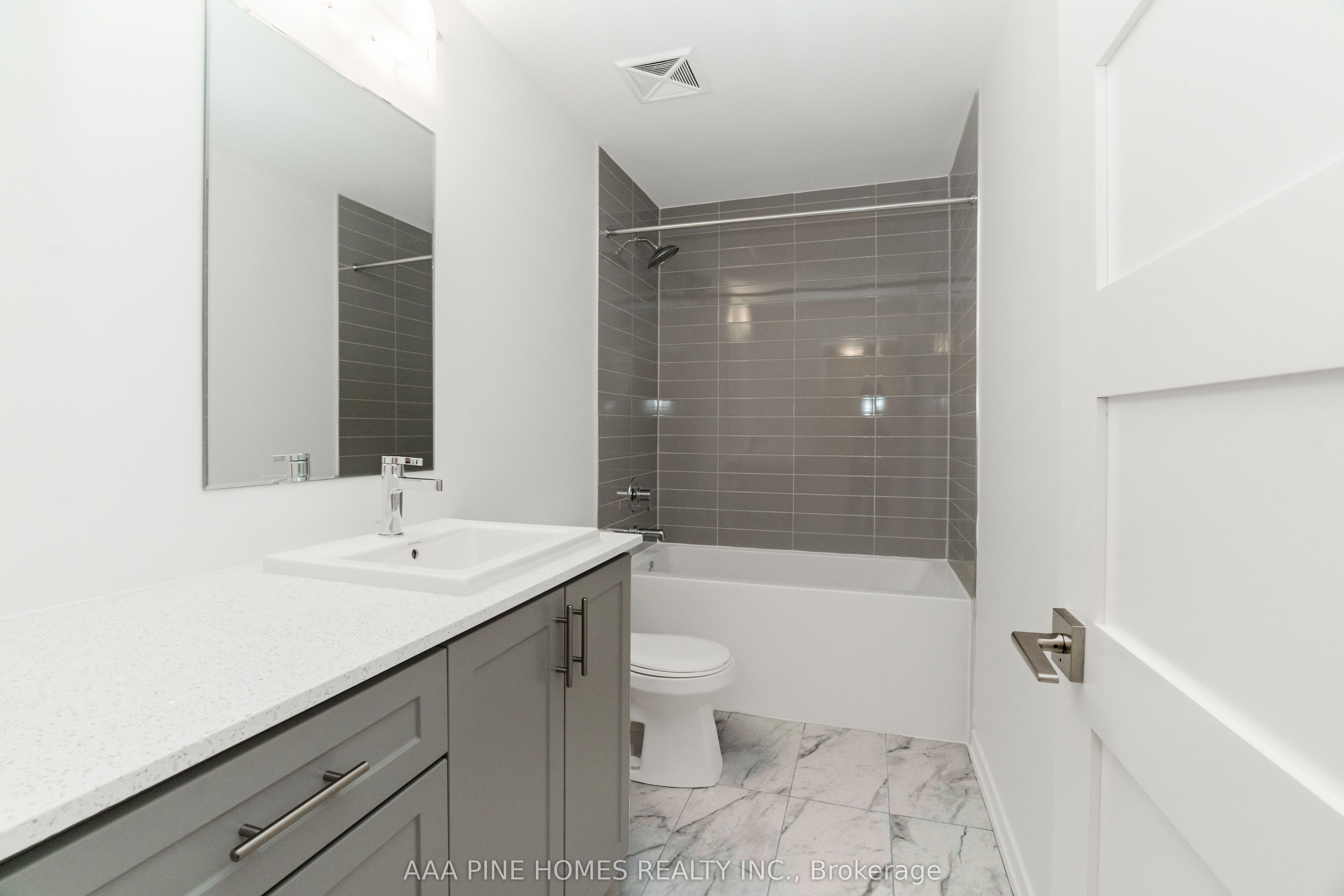20 Lytham Green Circle, ##4