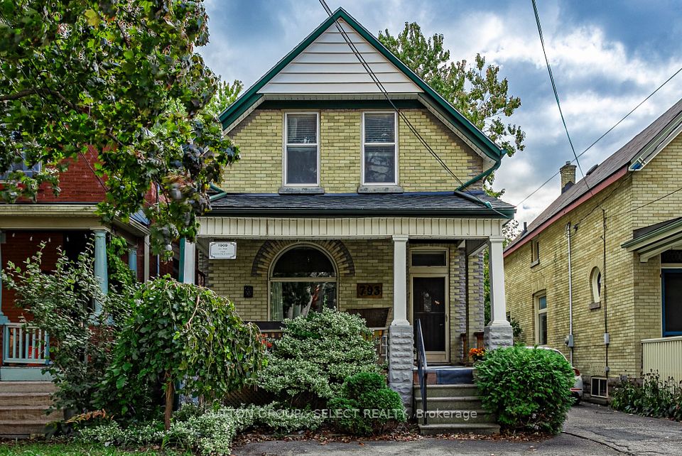 793 LORNE