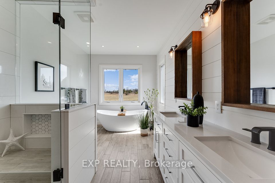 Luxurious Primary Ens