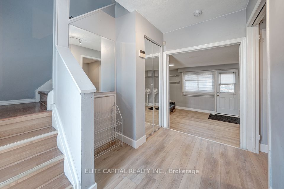 62 Courville Coach Way, Toronto, ON M2J 3V5
