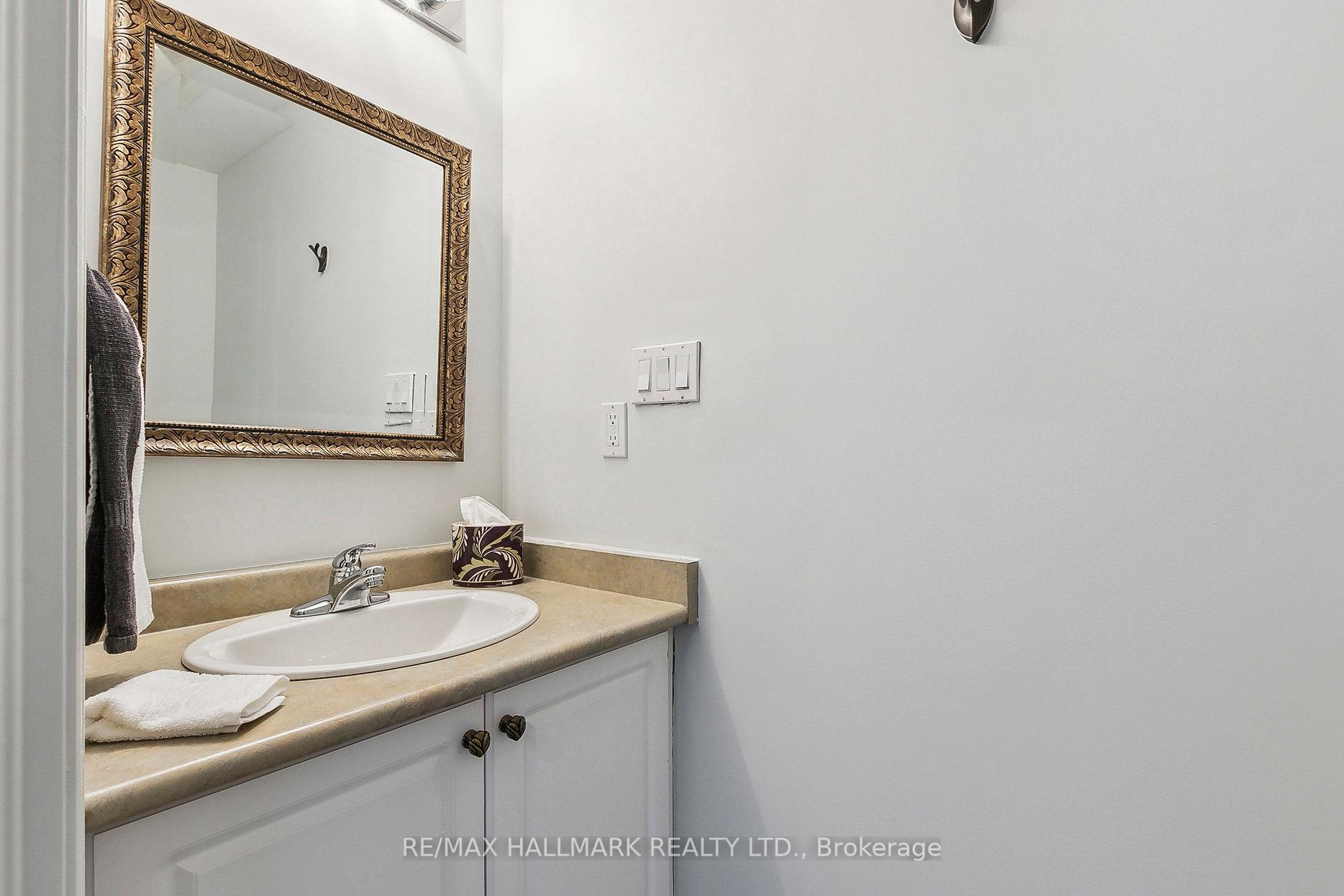 2 Bedrooms Condo at 1 Lawlor, Toronto For sale