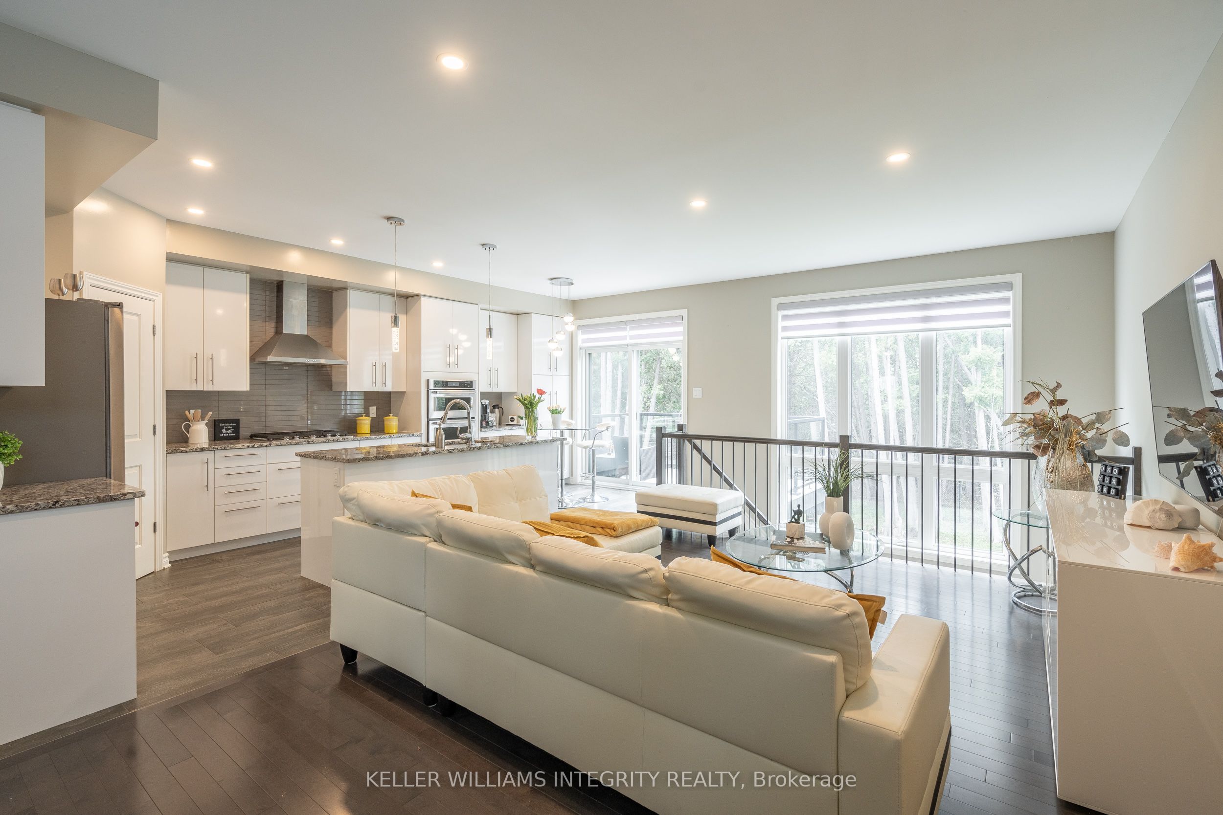 1126 Beckett Crescent
