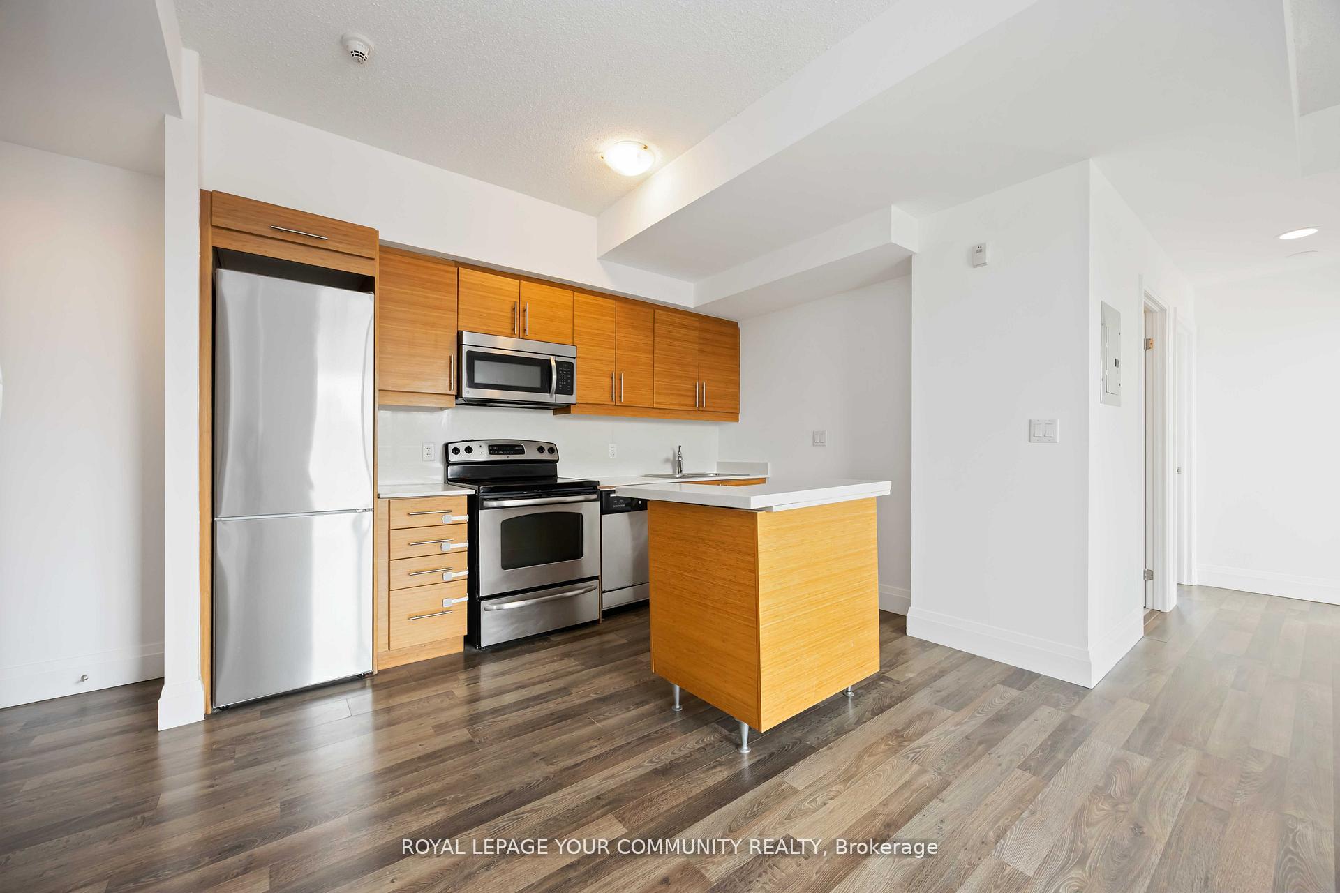 3 Bedrooms Condo at 222 Finch, Toronto For sale