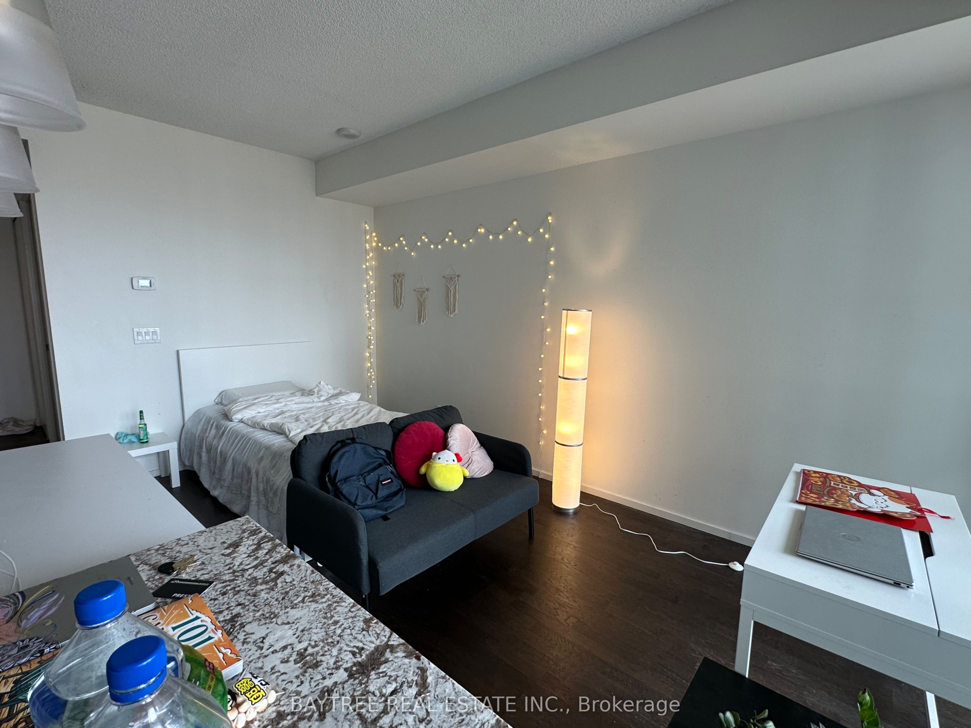 101 Charles Street E, #2809