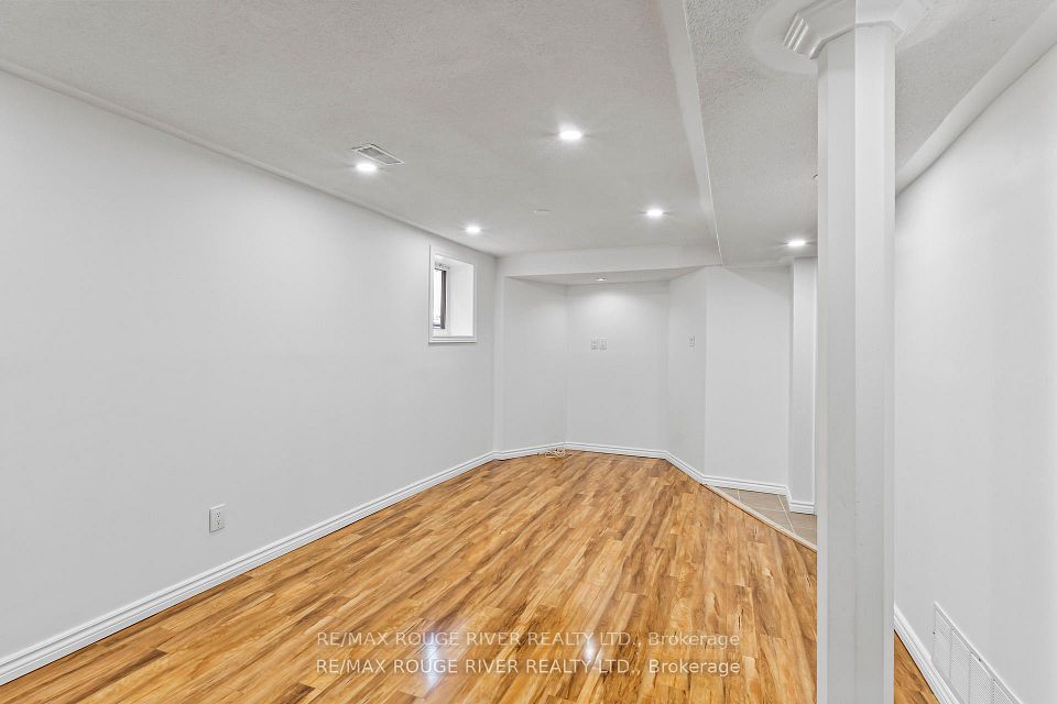 2292 Chapman