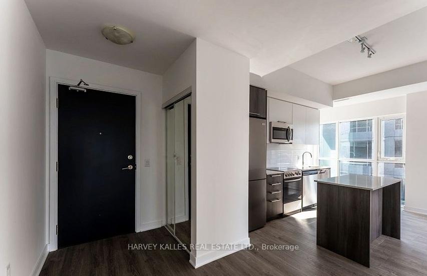 25 Neighbourhood Lane 714