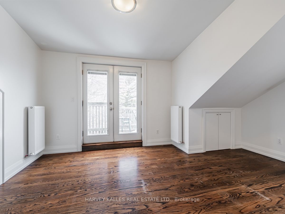 39 Sunnyside Avenue Upper