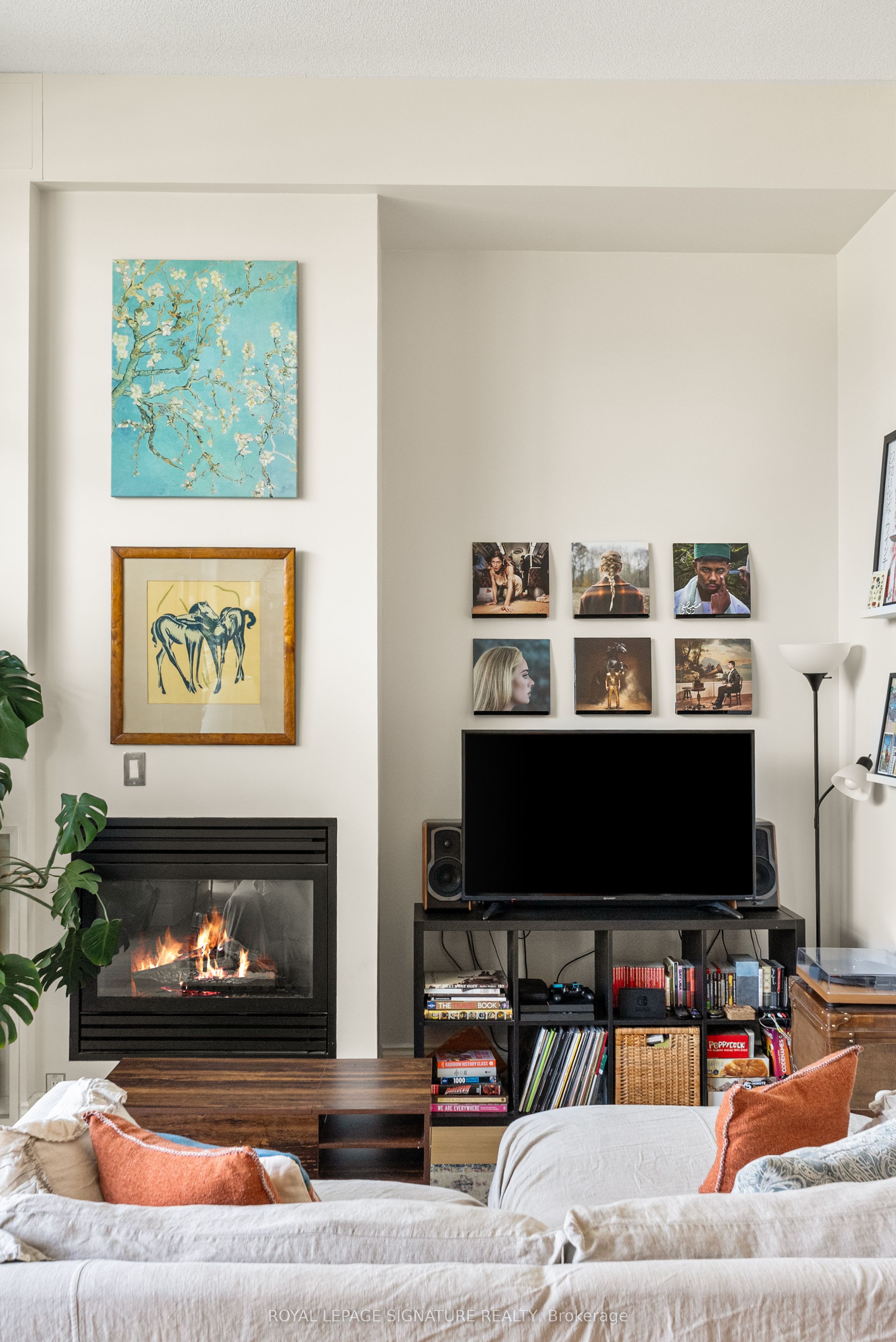 437 Roncesvalles Avenue, #423