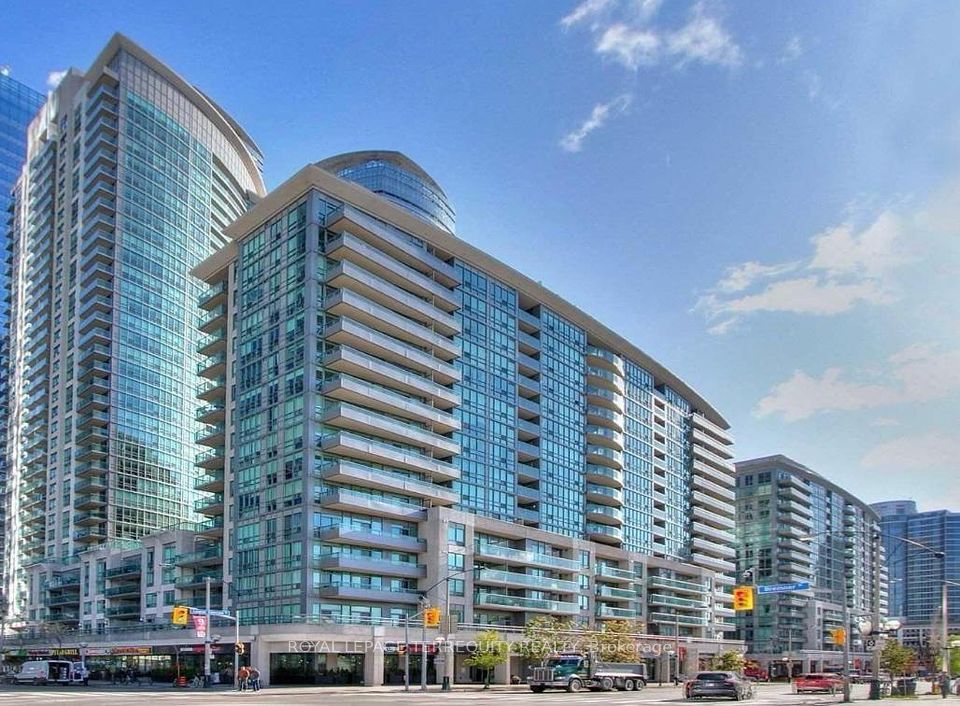 51 Lower Simcoe