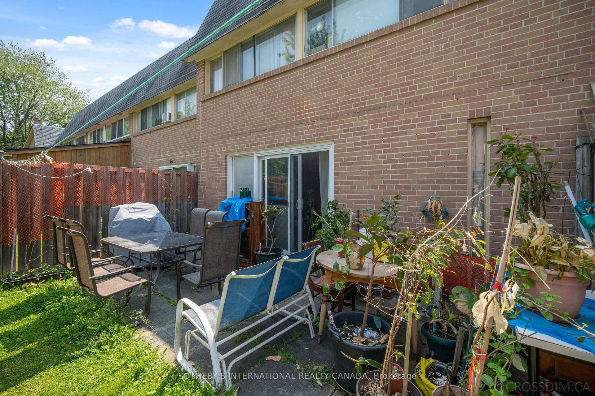 4 Bedrooms Condo at 28 Enclave, Toronto For sale