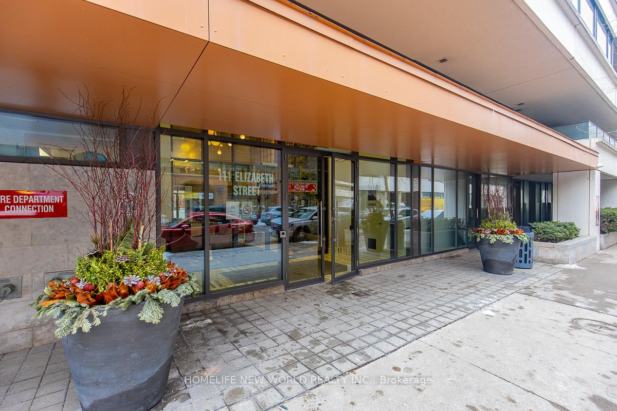 3 Bedrooms Condo at 111 Elizabeth, Toronto For sale