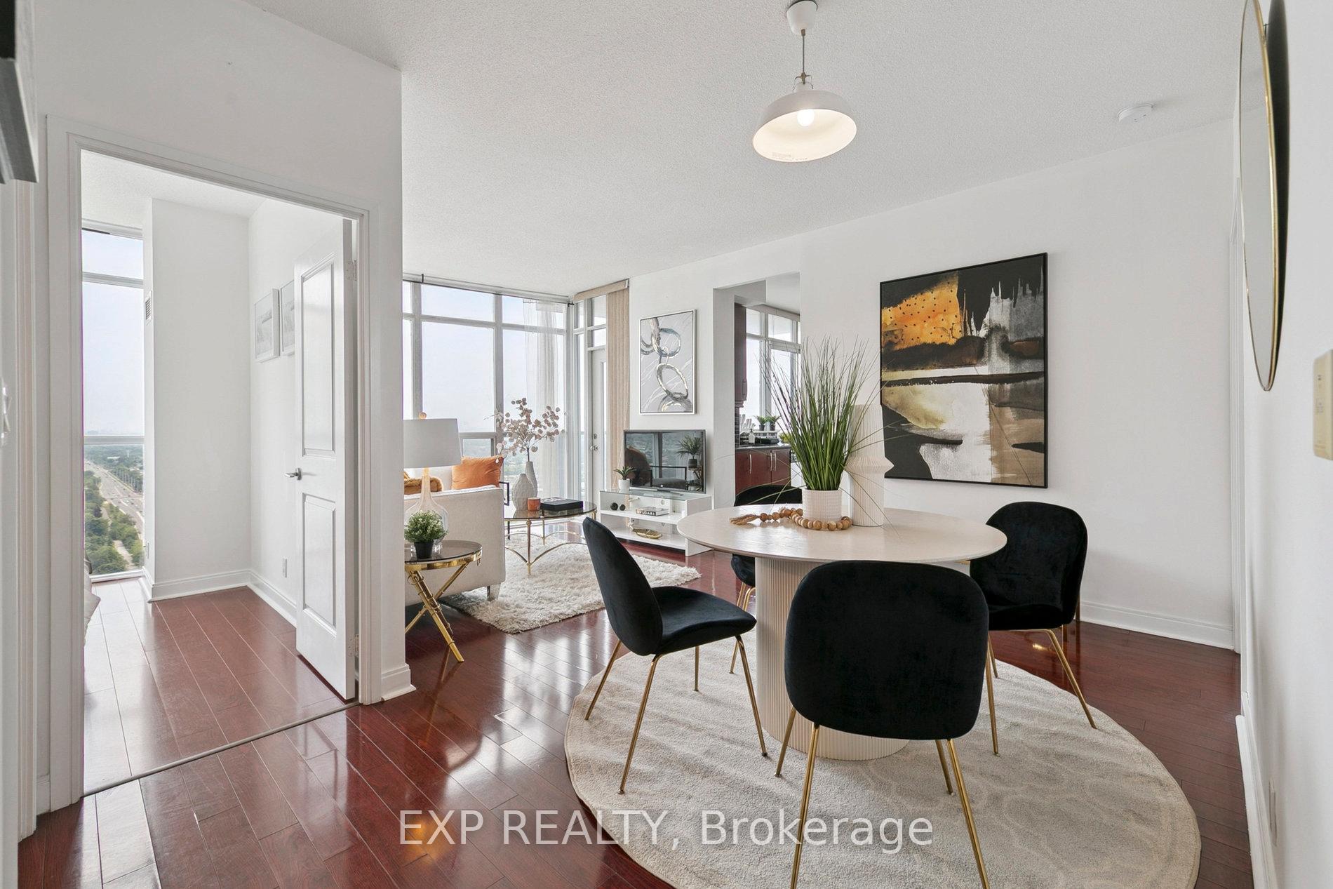 2 Bedrooms Condo at 70 Absolute, Mississauga For sale