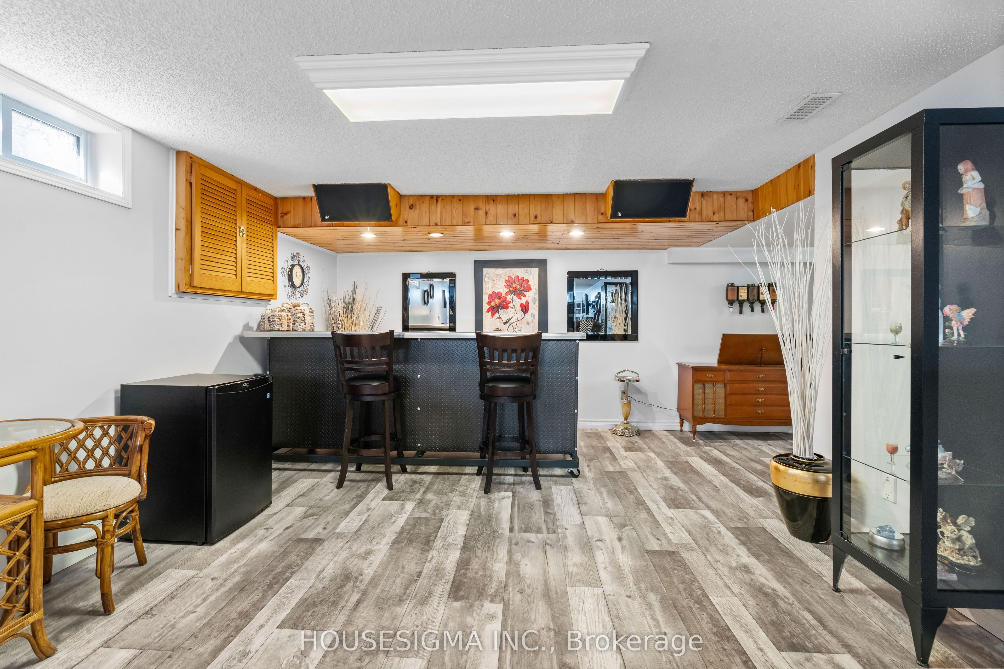19 Dalewood Drive, St. Thomas St. Thomas