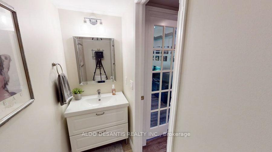 3 Bedrooms Condo at 348 Highland, Hamilton For sale