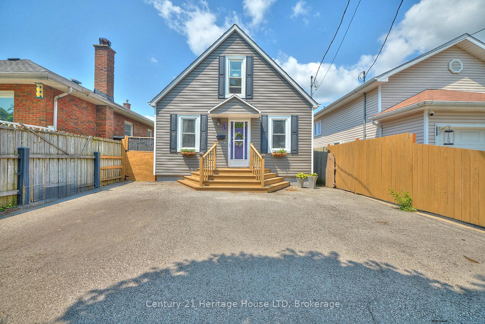 36 Afton Avenue, Welland, ON L3B 1V5