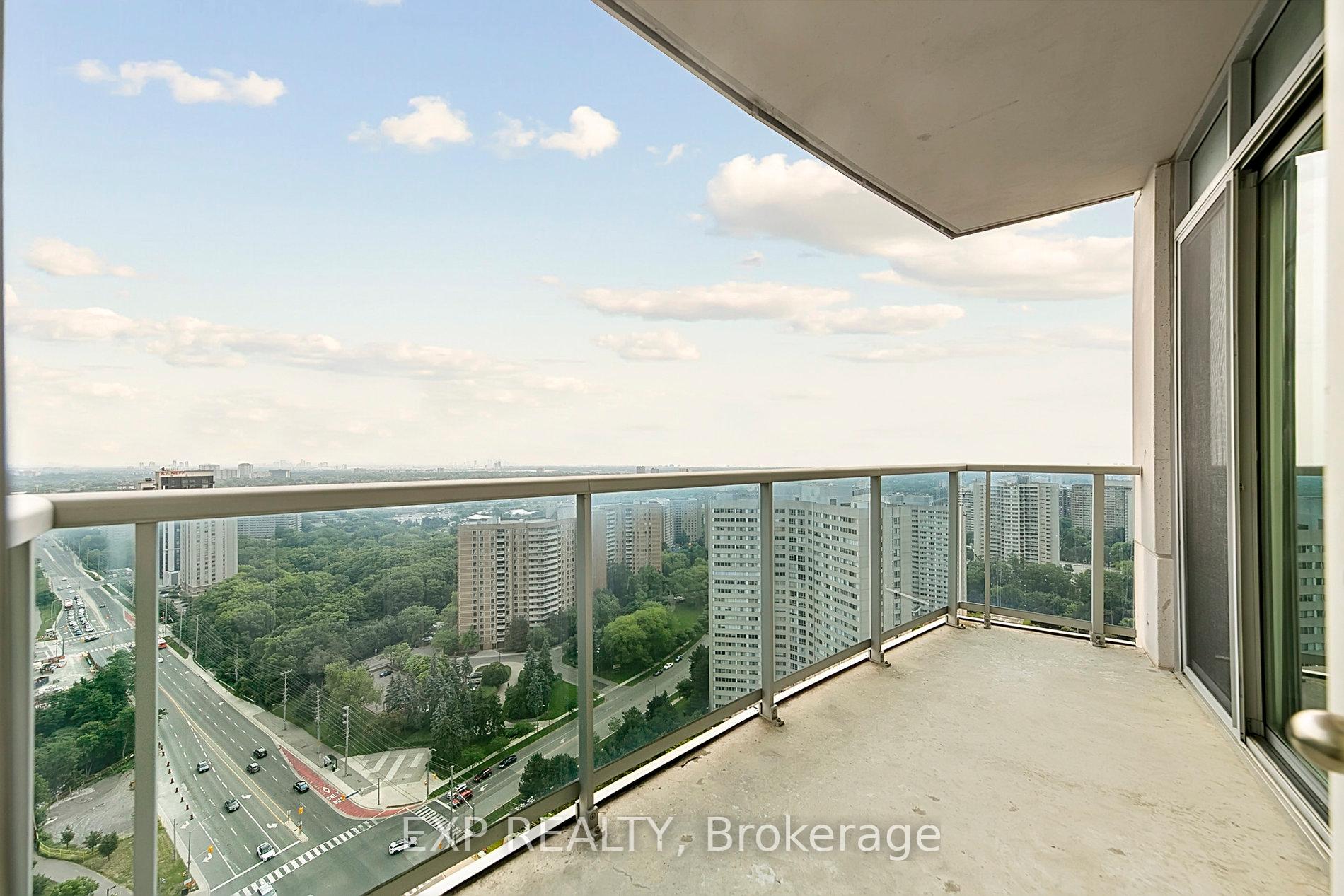 2 Bedrooms Condo at 70 Absolute, Mississauga For sale