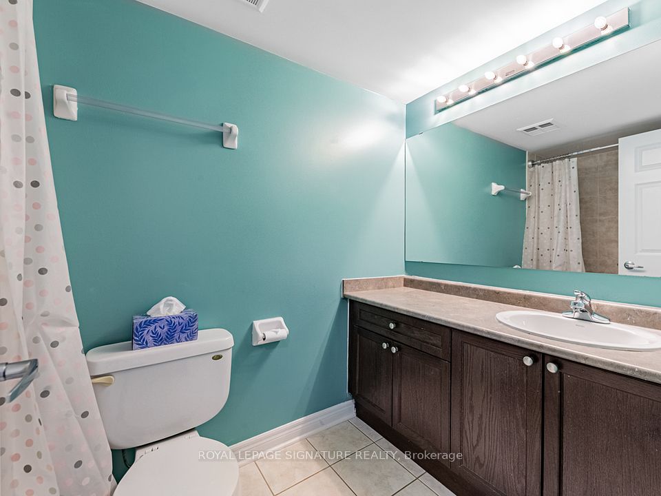 2nd Floor Bathroom