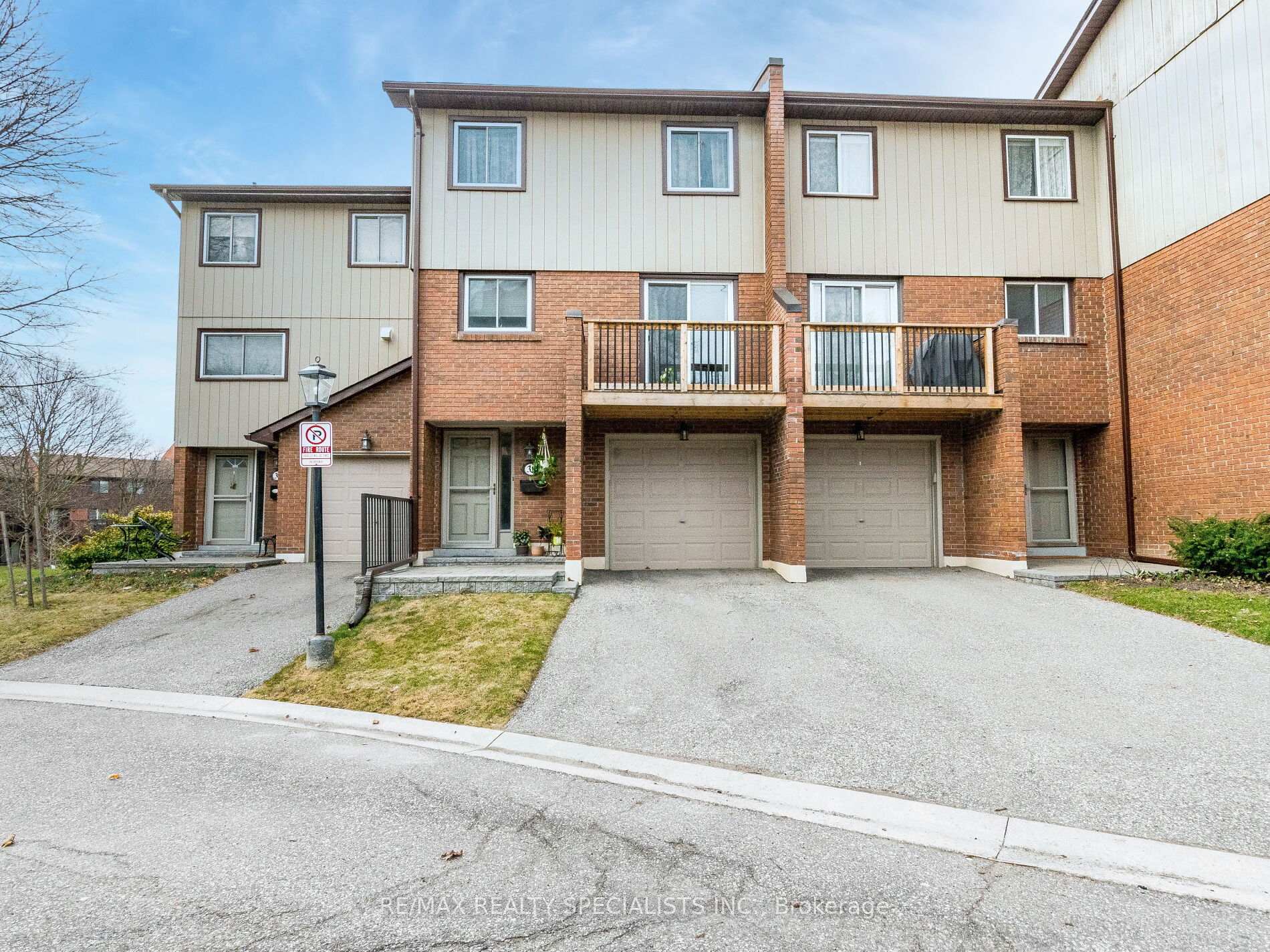 3 Bedrooms Condo at 1764 Rathburn,  Mississauga For sale