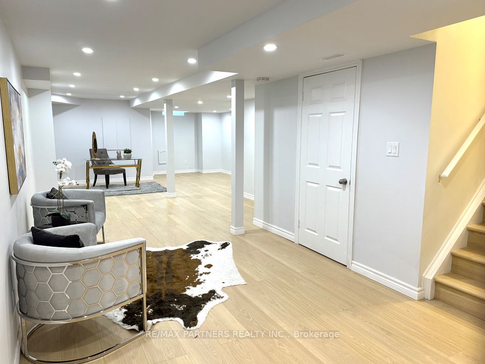 516 Bur Oak