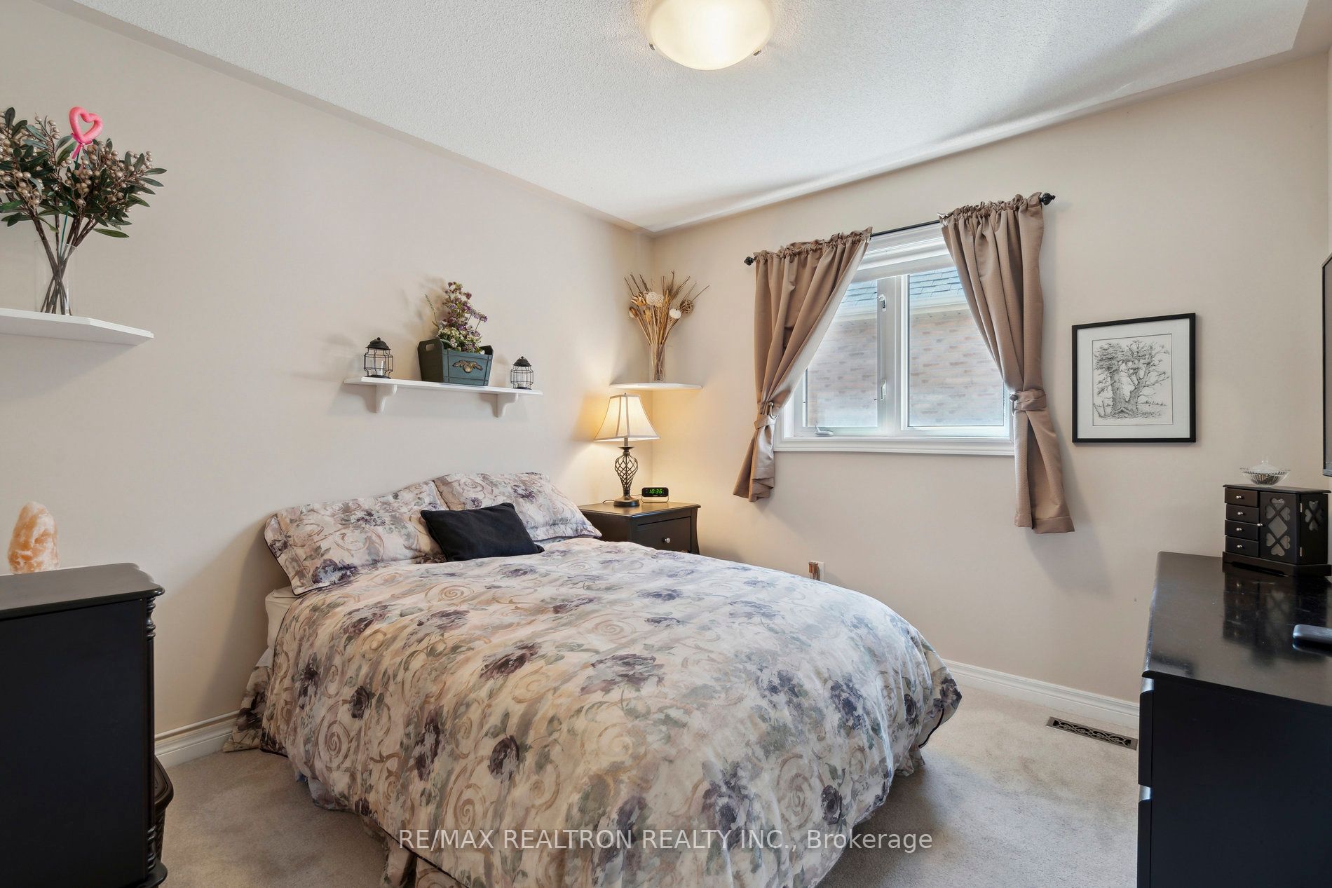 545 Pleasant Ridge Avenue