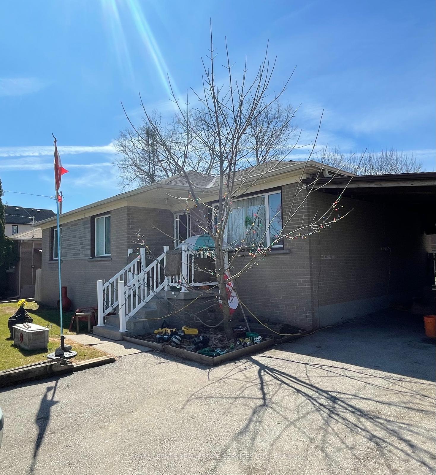 522 Weynway Court, Oakville, ON L6L 4G7