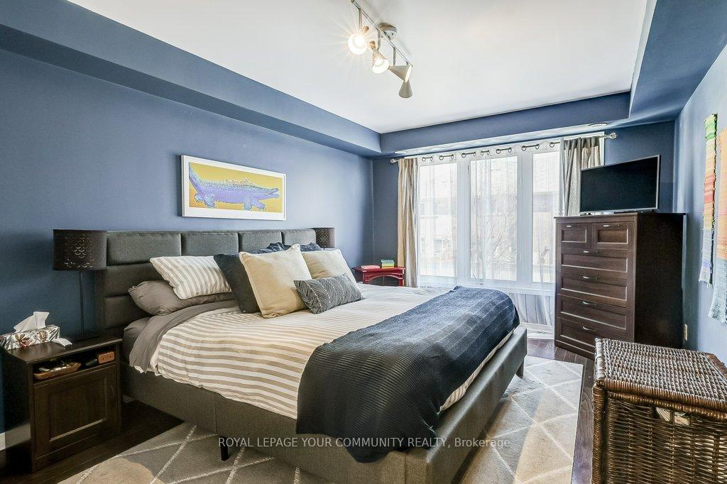4 Bedrooms Condo at 651 Warden, Toronto For sale