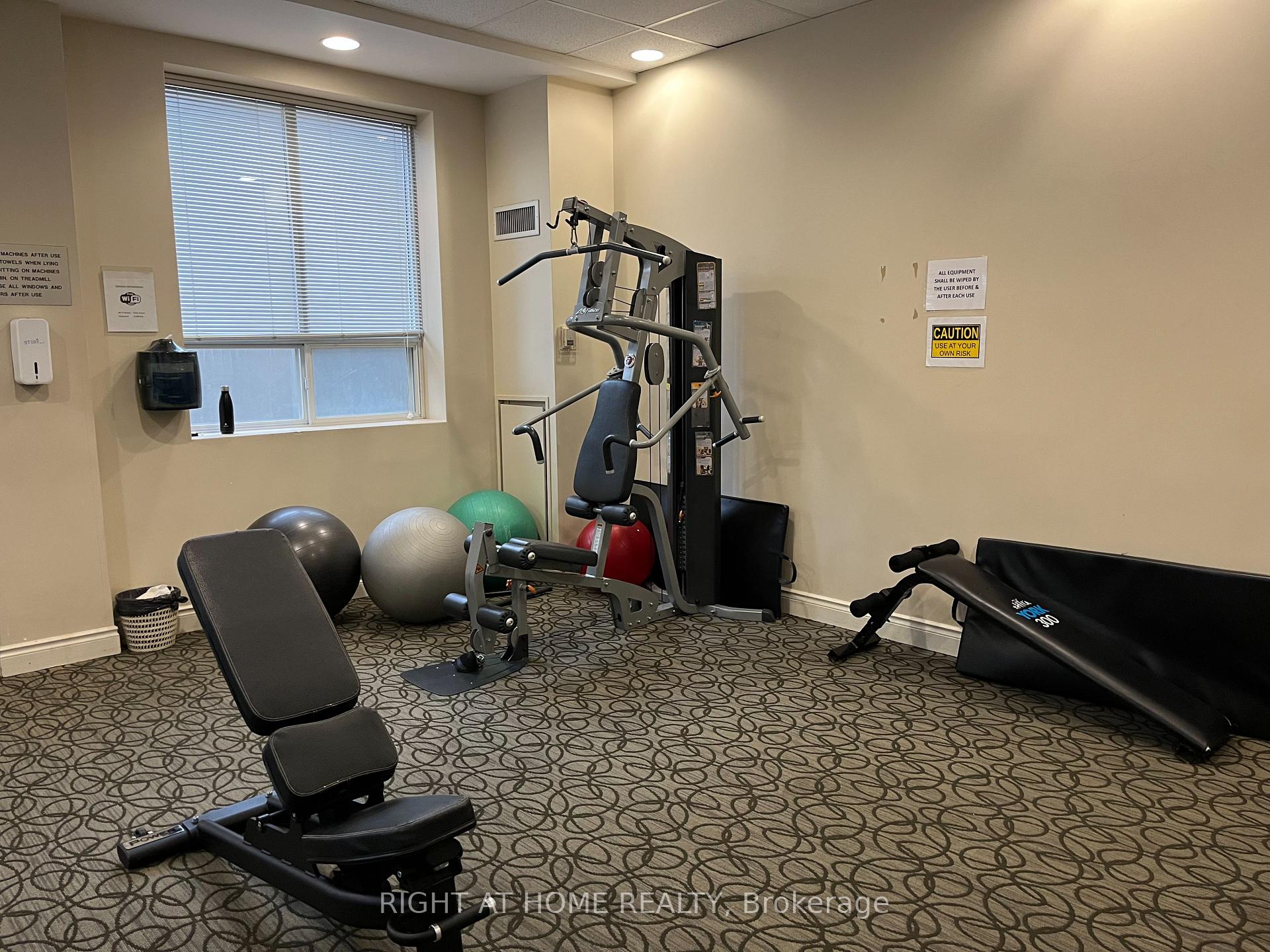 1 Bedroom Condo at 3130 Yonge, Toronto For sale