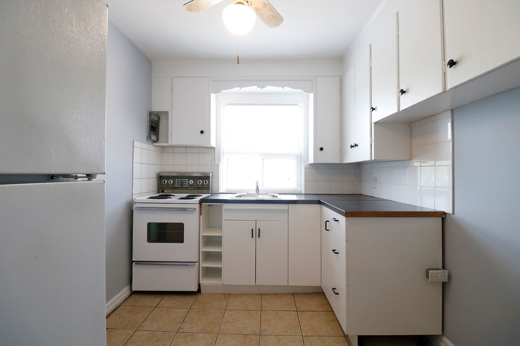 2434 Keele Street 10