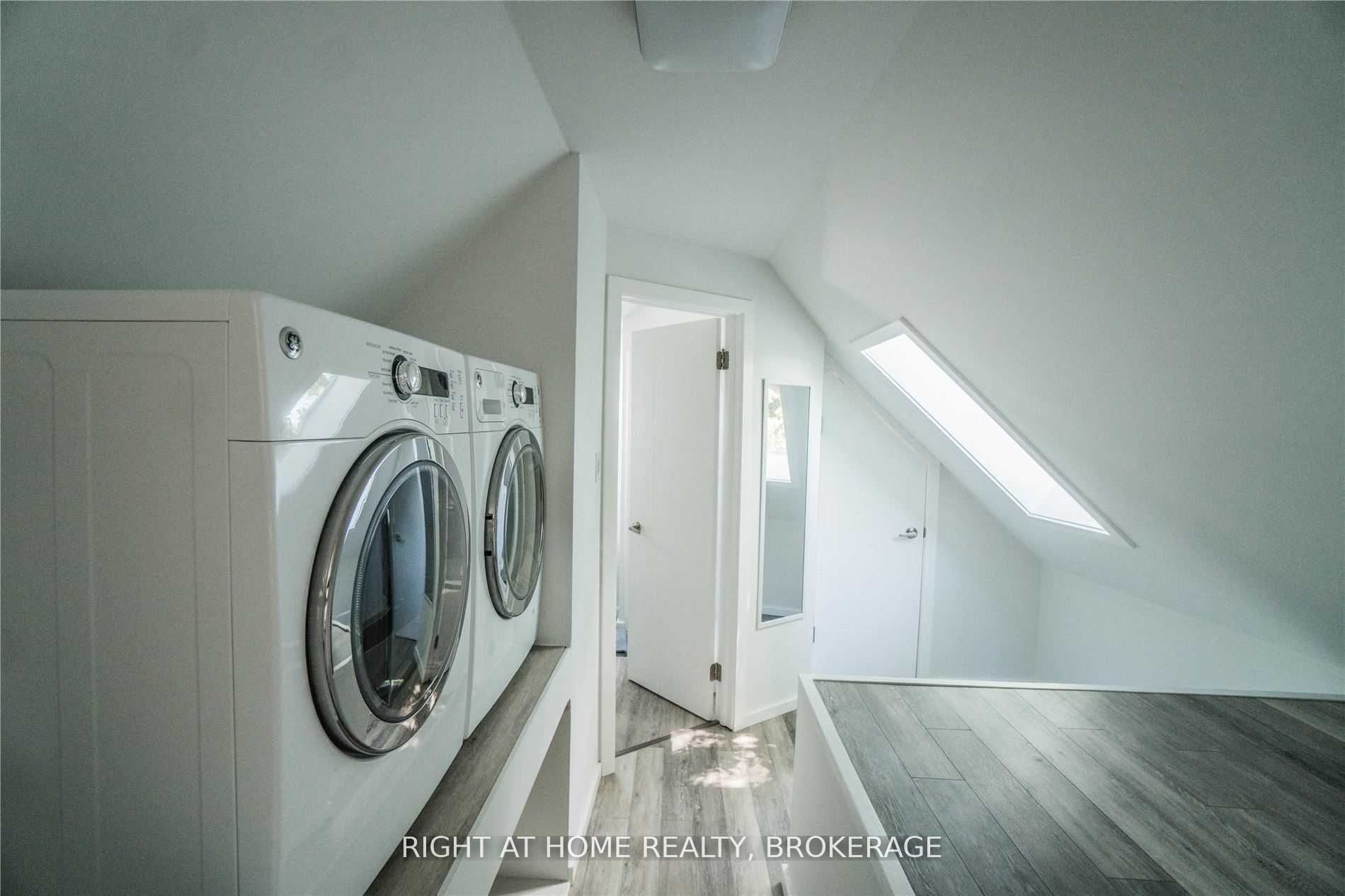 164 Trafalgar Road, #Loft