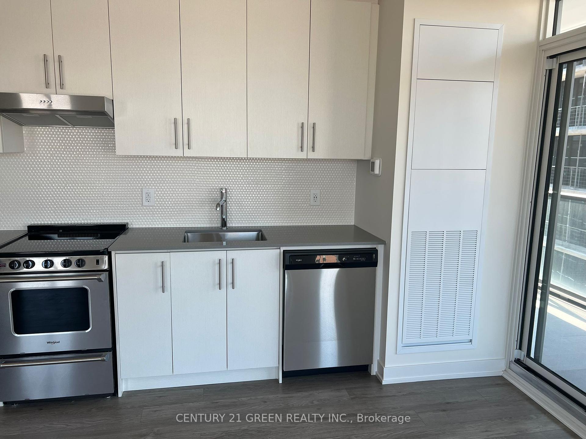 2 Bedrooms Condo at 212 King WIlliam,  Hamilton For sale